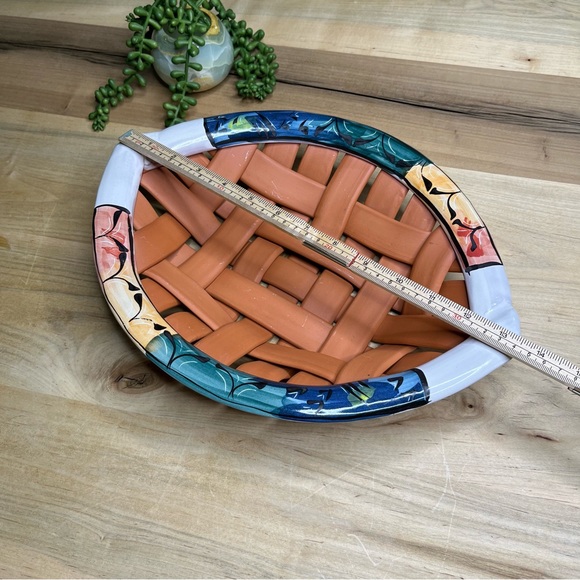 Lyn Bonde terra-cotta woven bread warmer & bread baker EUC - Picture 5 of 11